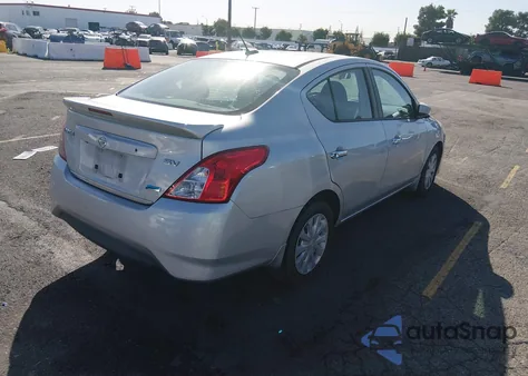 2015 Nissan Versa 1.6 Sv z USA, uszkodzony, nr VIN 3N1CN7AP8FL904194